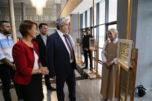Hemşirelik Öğrencileri Resim Sergisi Açtı